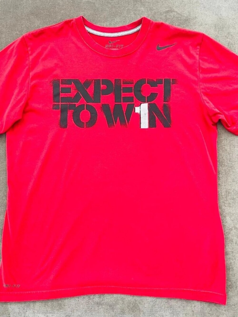 Nike Dri-Fit Expect To Win Red Tee Mens L